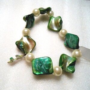 Green Sandal Charm on Beaded Bracelet w/ Pearls